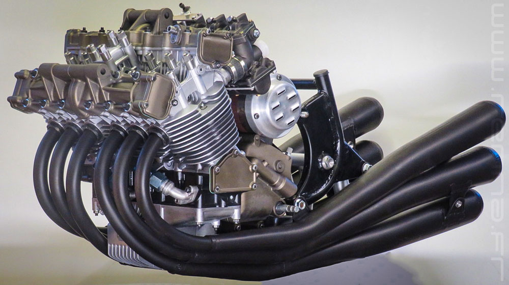 Fabrication de la maquette à l'échelle 1 du moteur Honda 6 RC 174